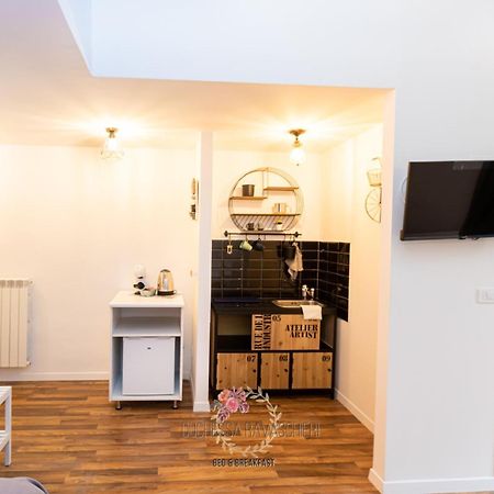Duchessa Ravaschieri Bed And Breakfast Napoli Dış mekan fotoğraf